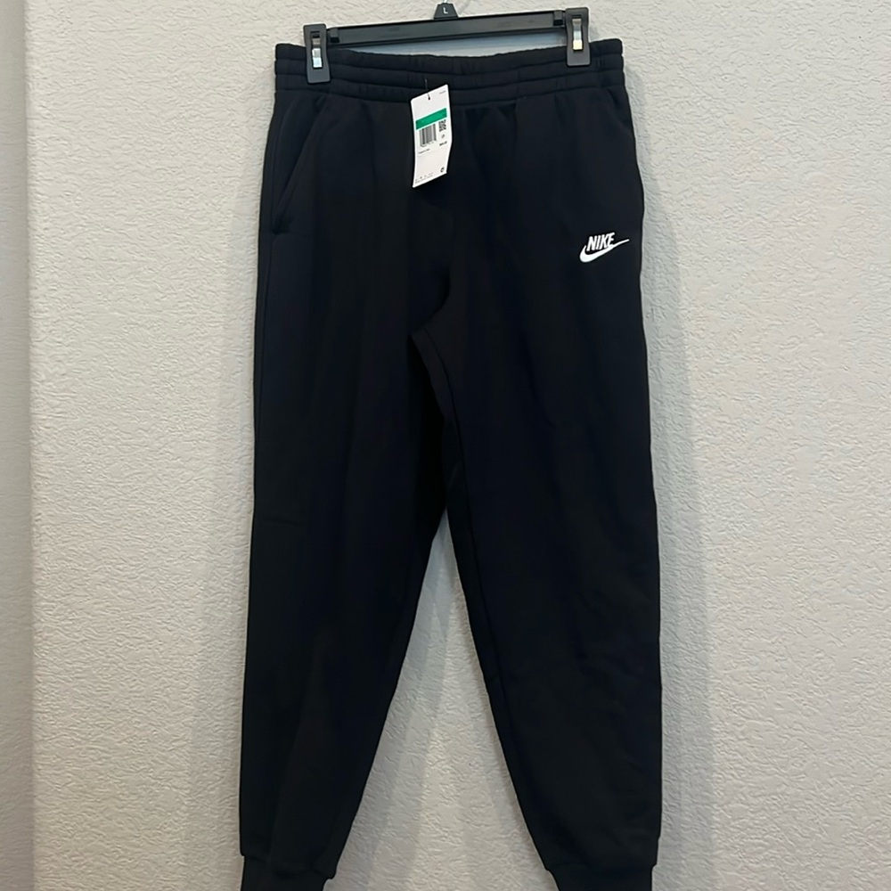 Boys Nike NWT size XL